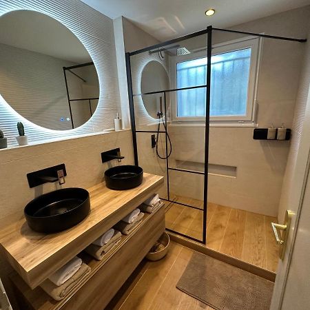 Minois Apartment Saint-Genet-Lerpt Ngoại thất bức ảnh