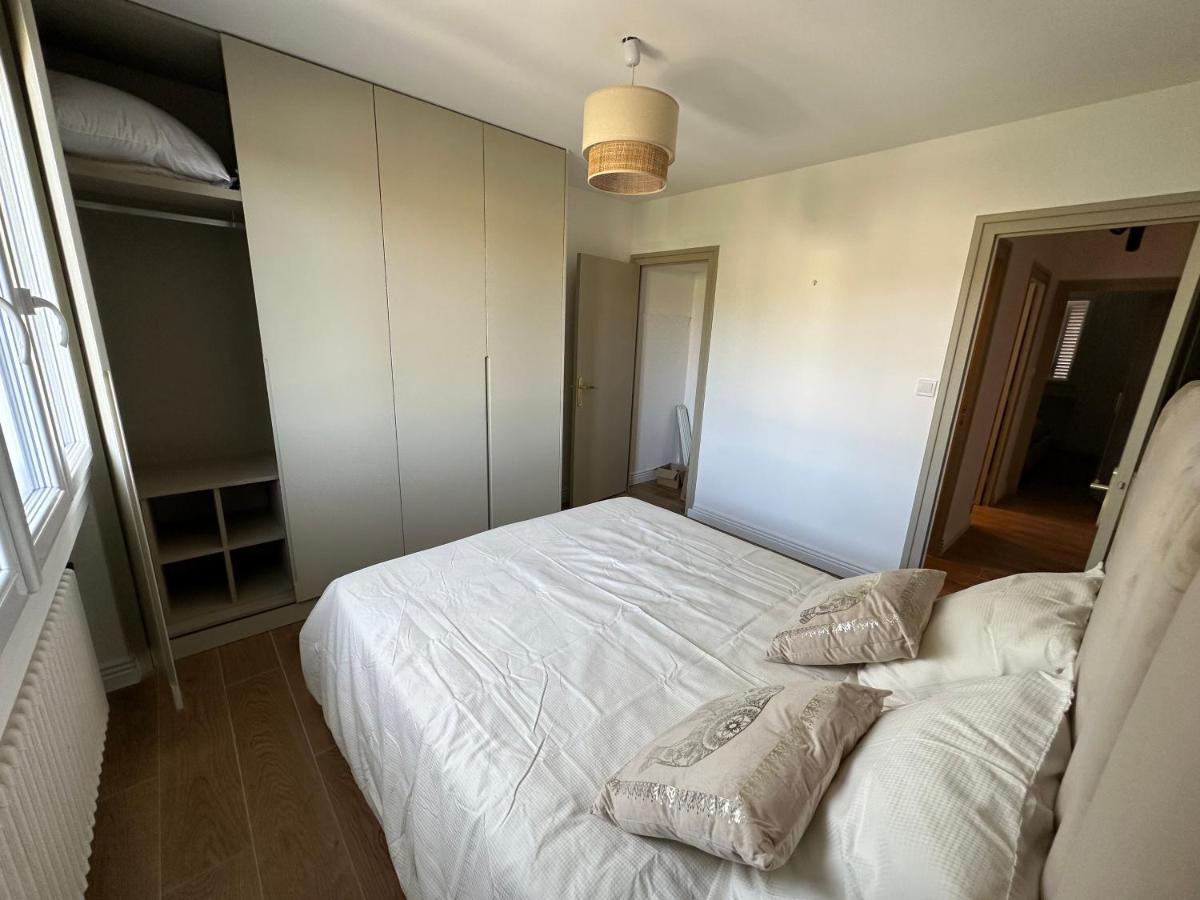 Minois Apartment Saint-Genet-Lerpt Ngoại thất bức ảnh