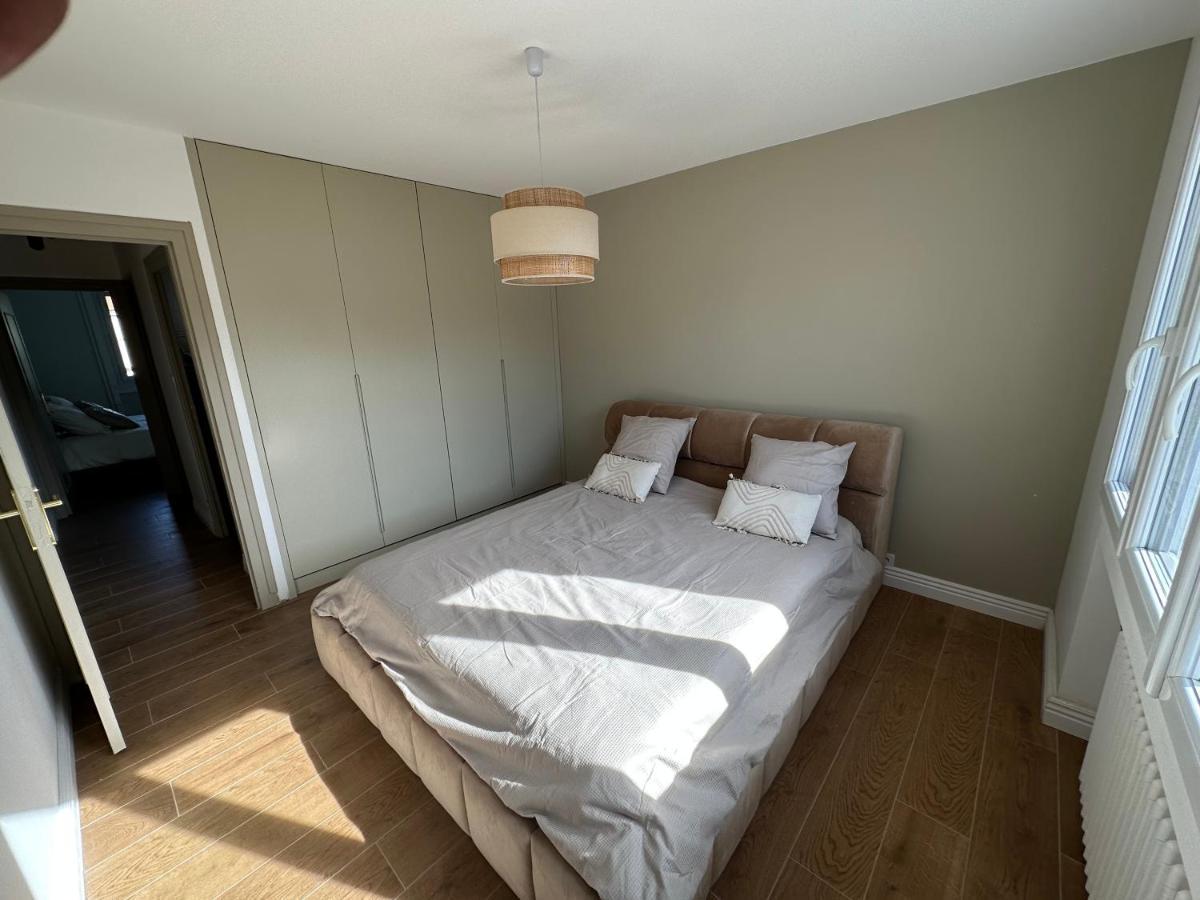 Minois Apartment Saint-Genet-Lerpt Ngoại thất bức ảnh