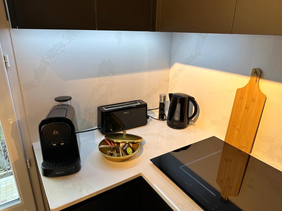 Minois Apartment Saint-Genet-Lerpt Ngoại thất bức ảnh